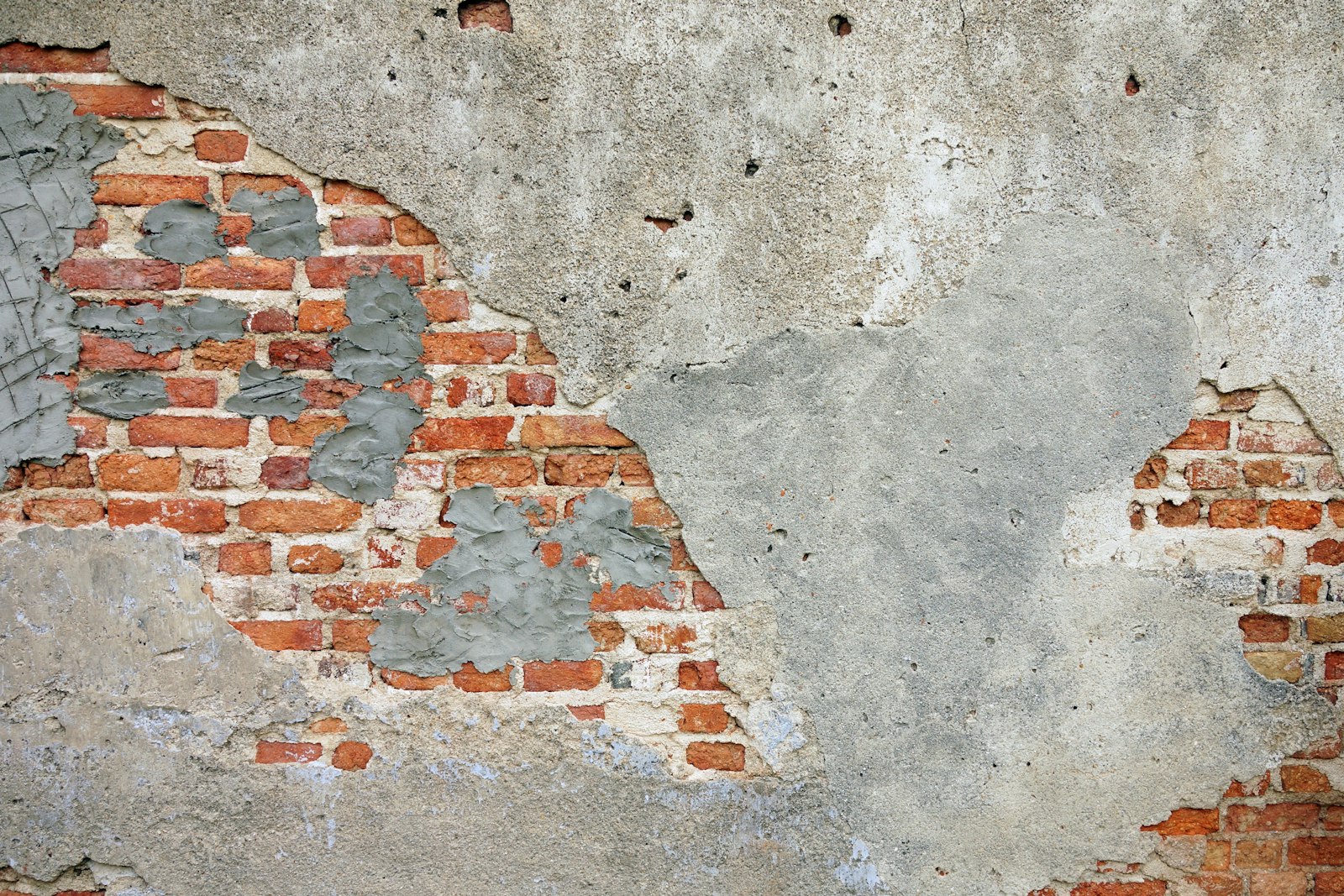 Muur vóór behandeling in Vlaardingen